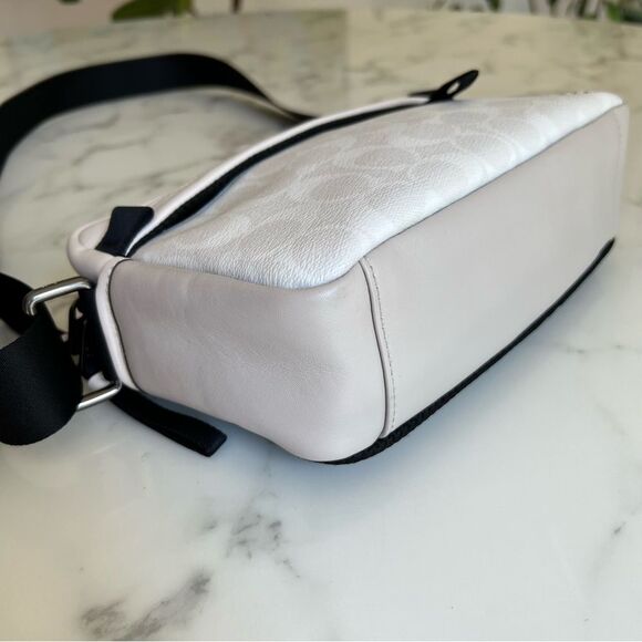 COACH Edge Crossbody In Signature Canvas & Leather 2338 Chalk White Black Bag - Picture 9 of 14